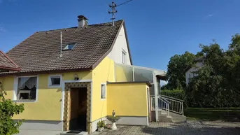 Expose Charmantes Eigenheim mit großem Garten in ruhiger Siedlungslage