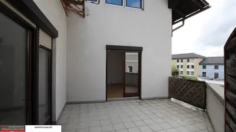 Expose Neuer Preis! Geräumige Wohnung mit Terrasse und Garagenplatz