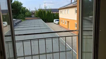 Expose Kleines Büro im 1.Stock in einer repräsentativen Anlage- HOC Gerasdorf