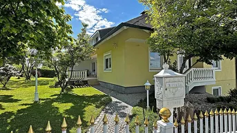 Expose GROSSES ZWEIFAMILIENHAUS IN TRAUMHAFTER AUSSICHTSLAGE 