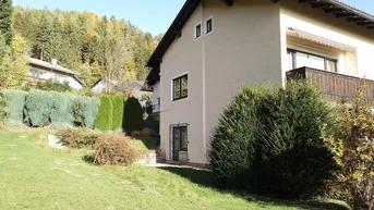 Expose Wunderschöne sonnige Doppel Parzelle mit Einfamilienhaus 