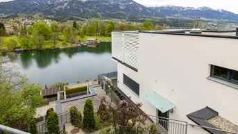 Expose Traumhaftes Wohnen am Millstätter See: Exklusive Terrassenwohnung mit direktem Seezugang