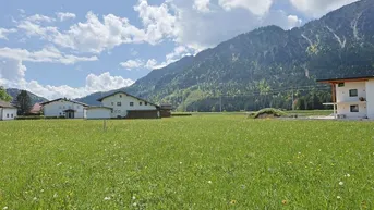 Expose Sonniges Baugrundstück in Grenznähe