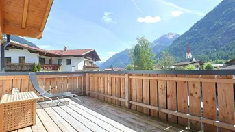 Expose Naturverbundene aufgepasst! Neuwertiges Wohnhaus