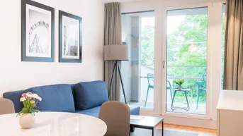 Expose Trendiges Business-Apartment mit begehbarem Kleiderschrank, Klimaanlage und privater Terrasse