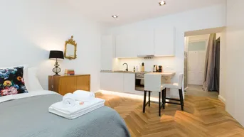 Expose Individuell eingerichtetes und komplett neu moebliertes Apartment Wien mit modernem Badezimmer