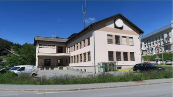 Expose Ehemalige Postzustellbasis