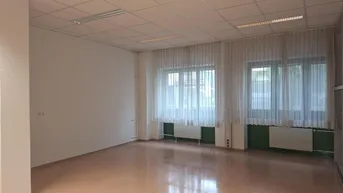 Expose Ordinations-/Praxis- oder Therapieräumlichkeiten