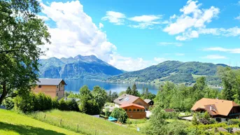 Expose Wenn Ihnen der Attersee zu Füßen liegt