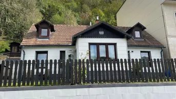 Expose Zweifamilienhaus in der Alpenstadt Gloggnitz zu verkaufen