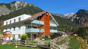 Expose 4-Zimmer Dachwohnung zu verkaufen