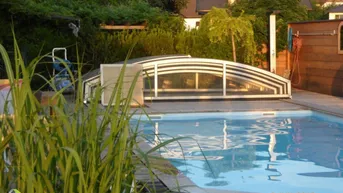 Expose Landhaus mit Pool, Wintergarten, Doppelgarage und eigener Stromversorgung