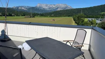 Expose Adnet-Alleine im Dachgeschoss-Hochwertige Wohnung mit Traumblick und XXL-Terrasse