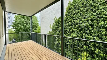 Expose NEU! Sanierte 2-Zimmer Wohnung mit 17m² großem Balkon zu verkaufen!