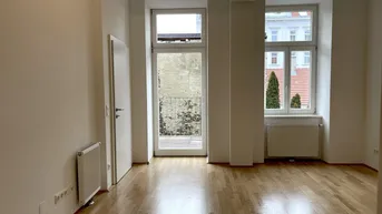 Expose ALTBAUWOHNUNG MIT HOFSEITIGEM BALKON: 3 Zimmer inkl. Küche