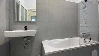 Expose KOMPLETT HOFSEITIG: renovierte 2-Zimmer im Altbau inkl. Küche