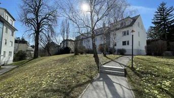 Expose NÄHE PÖTZLEINSDORFER SCHLOSSPARK: helle zentral begehbare 3 Zimmer in Grünruhelage mit Loggia
