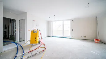 Expose *Sommer 2025* Einzigartigen Dachgeschosswohnung mit rund 50 qm Dachterrasse/Gründach mit uneingeschränktem Blick auf den See!