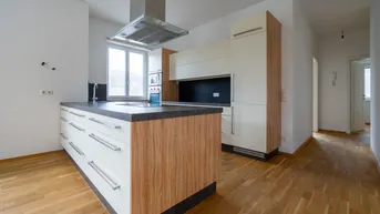 Expose Wunderschöne 4 Zimmer Wohnung mit ca. 20 m² große Außenfläche in der Hinterbrühl - 1.599,-- €