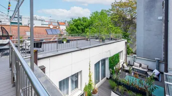Expose Charmantes Stadthaus mit märchenhaftem Dachgarten - mit Potential