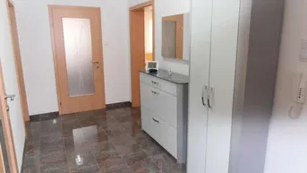 Expose *HOCHWERTIGE* 2 ZIMMERWOHNUNG (Privat)