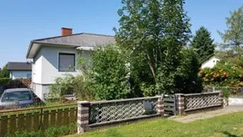 Expose Zentrales Einfamilienhaus, Kellergeschoss mit direktem Tageslicht,, 1.015 m² Grundstücksfläche
