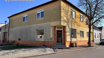 Expose Zentrale Lage, viele Möglichkeiten – Haus mit Gewerbe- &amp; Wohneinheiten in Illmitz!