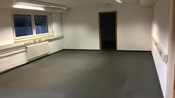 Expose Mäder – Bürofläche im KG mit ca. 59 m²