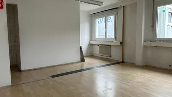 Expose Mäder – Bürofläche im EG mit ca. 28 m²