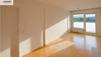 Expose 3 Zimmerwohnung mit Loggia und Balkon, toller Fernblick, günstige Heizkosten, Video