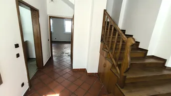 Expose Altbau-Wohnung im Zentrum von Völkermarkt mit ca. 123 m² Wohnfläche und Terrasse - teilsaniert.