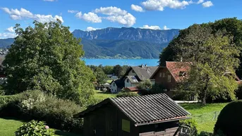 Expose Attersee Anwesen mit See- und Bergblick