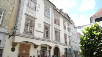 Expose Altstadtzauber! Grosszügige 2- Zimmer Altbauwohnung mit Charme im Herzen von Graz 