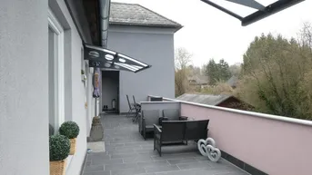 Expose  Moderne Singlewohnung mit Terrasse in ruhiger Grünlage Nähe Pibersteinersee!
