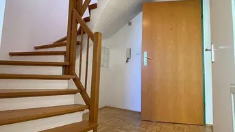 Expose Lichtdurchflutete Dachgeschosswohnung in ruhiger Lage nahe der Murpromenade