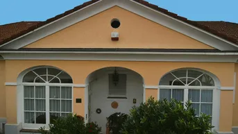 Expose Exklusiv leben und clever investieren: Villa mit zwei Mietoptionen