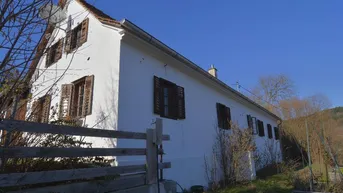 Expose Exklusiver Dreikanthof – Luxus und Idylle in perfekter Harmonie!