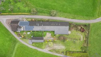 Expose Vielseitiges Nutzungspotential: Enorme Gewerbefläche mit Dienstwohnung in Ostermiething