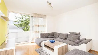 Expose Nähe NaWi: Zweizimmerwohnung mit Loggia und Garage