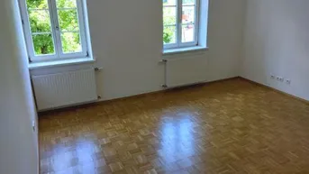 Expose Neuwertiger 2 ZIMMER-Altbau + extra Küche möbliert mit Fenster + Bad mit Dusche/Fenster + extra WC!