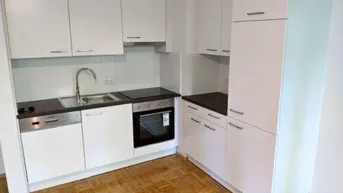 Expose Erstbezug: 3 ZIMMER-Altbau + sonniger West-Balkon + neue Einbauküche + nähe Campus Neue TU-Graz!