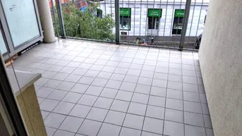 Expose Neuwertiger 2 ZIMMER-NEUBAU + großer Süd-Balkon 8,5m² + extra Küche möbliert mit Fenster + Lift!