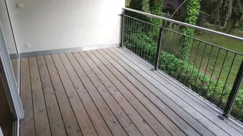 Expose Ruhige 3 ZIMMER-Maisonette, großer Süd-Balkon 11,5m², Einbauküche, Bad mit Wanne/WC, extra WC, Lift!