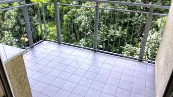 Expose Ruhiger 2 ZIMMER-NEUBAU + West-Balkon 6m² + extra Küche möbliert + Bad mit Wanne + extra WC + Lift!
