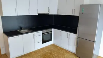 Expose Sonniger 2 ZIMMER-NEUBAU + neuwertige Einbauküche + Vorraum + Bad mit Wanne und WC + nähe XXXLutz!