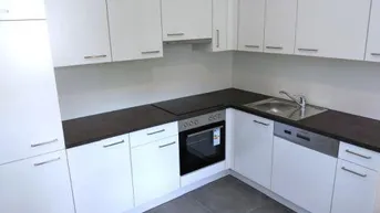 Expose Erstbezug: Ruhiger 2 ZIMMER-NEUBAU + Süd-Balkon + extra Küche neu möbliert + neue Sanitäranlagen!
