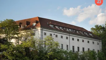 Expose Sch�öner Raum im Schloss Puchenau zu vermieten