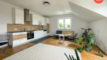 Expose Helle 3-Zimmer Wohnung mit Außenstellplatz ab 01.08.2025 verfügbar!