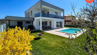 Expose Hörsching: exklusiv • modern • zum WohlfühlenFamilienparadies mit Garten &amp; Pool!