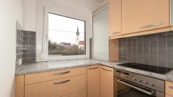 Expose 4 Zimmerwohnung, befindet sich in einer ruhigen Sackgasse, mitten im Zentrum von Leonding! Traumlage! Keine Provision!